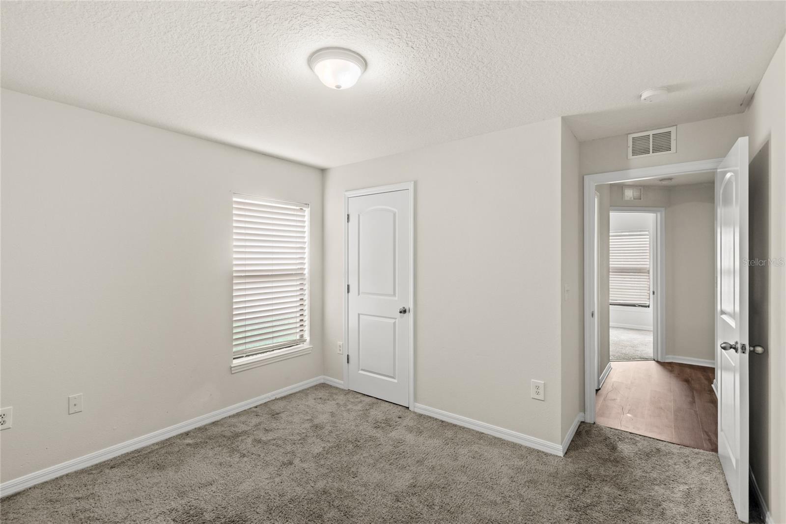 Image 22 of 29 For 519 Delta Avenue