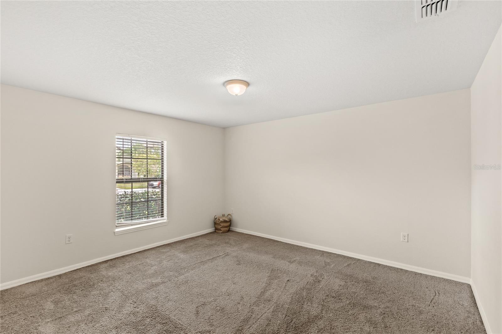 Image 5 of 29 For 519 Delta Avenue