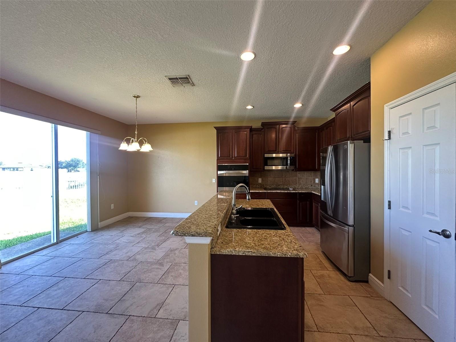 Image 14 of 53 For 2412 Country Pond Ct
