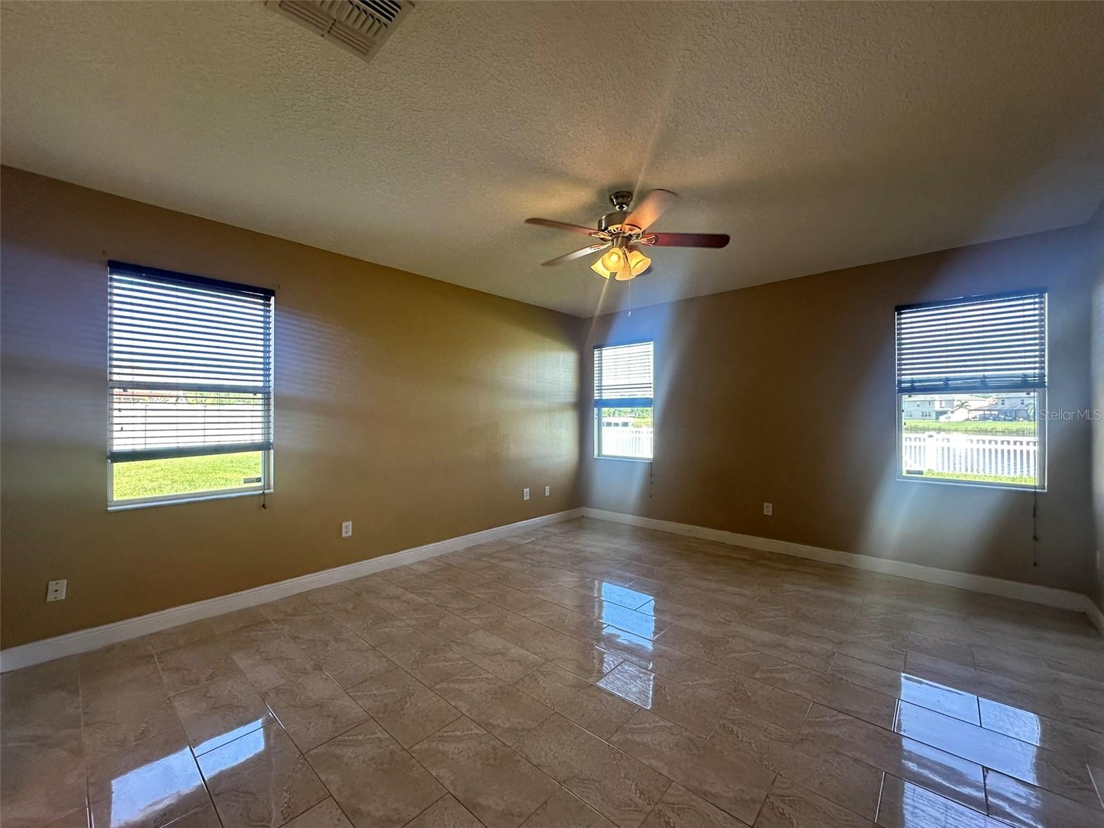 Image 16 of 53 For 2412 Country Pond Ct