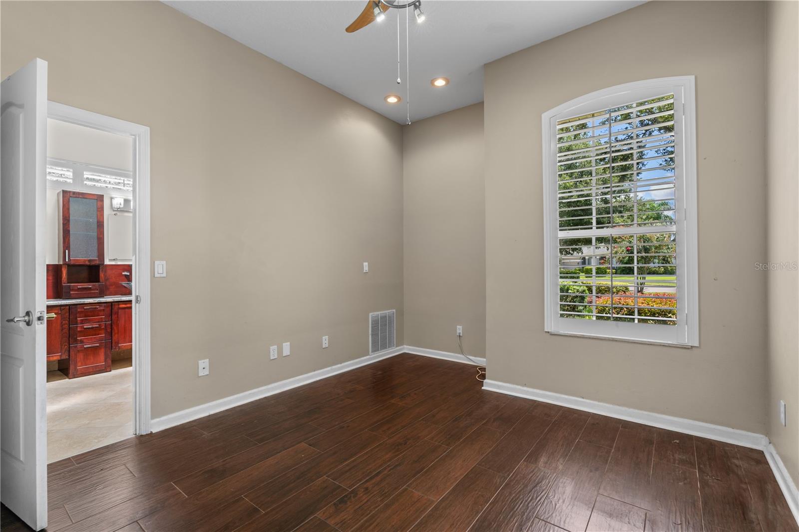 Image 38 of 58 For 1813 Slough Court