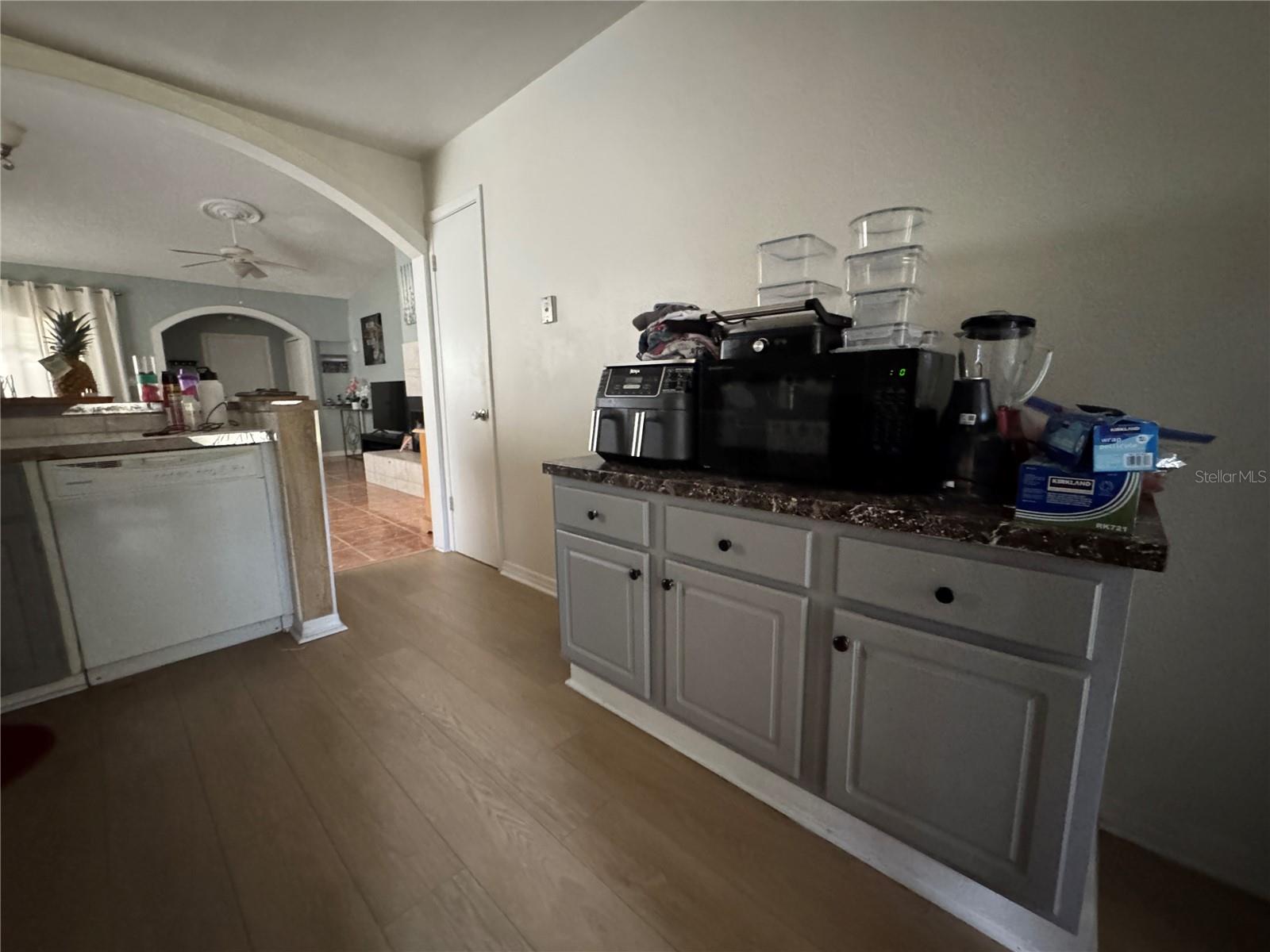 Image 24 of 35 For 7237 Harbor Heights Circle