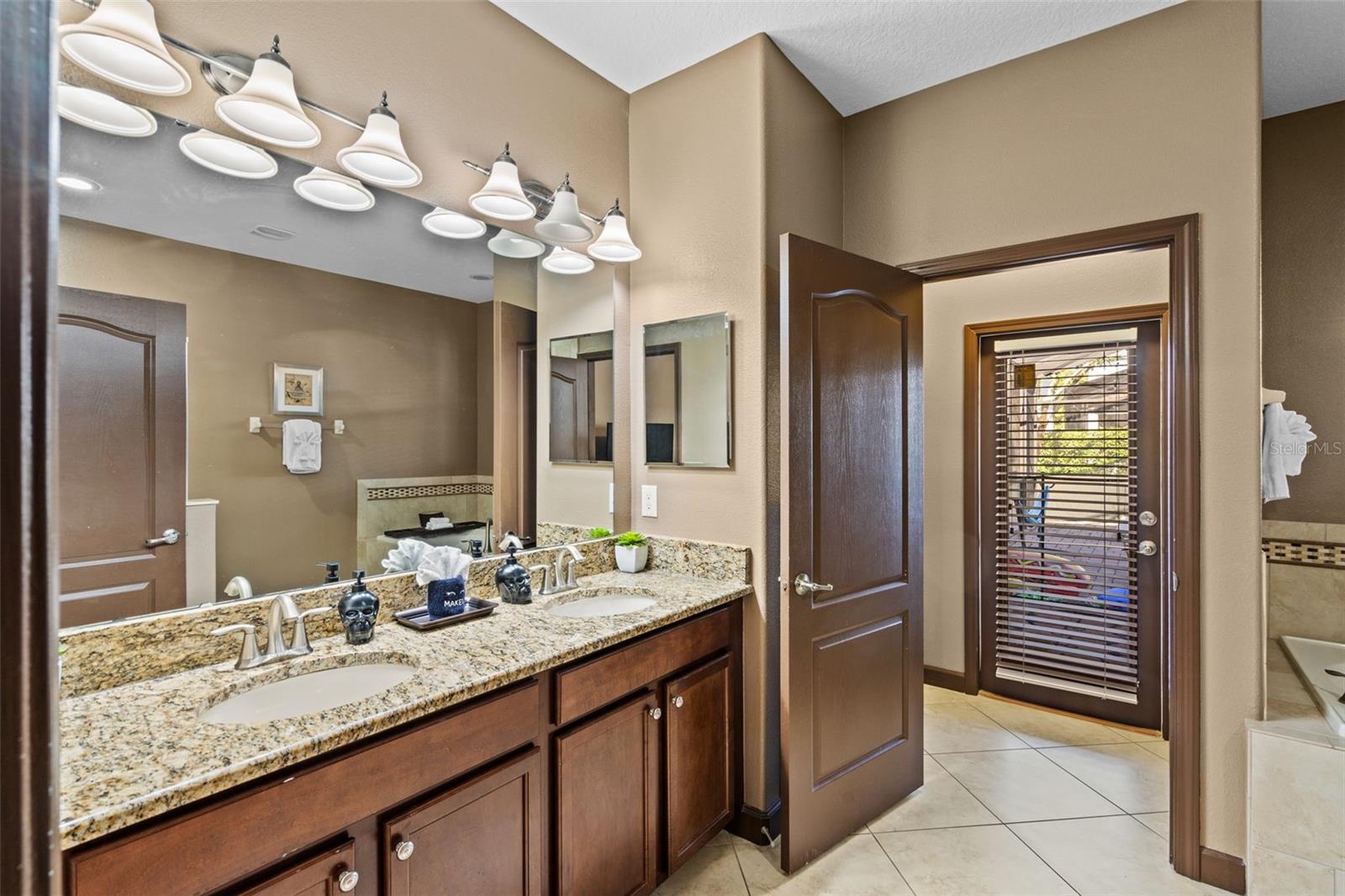 Image 29 of 43 For 1424 Wexford Way