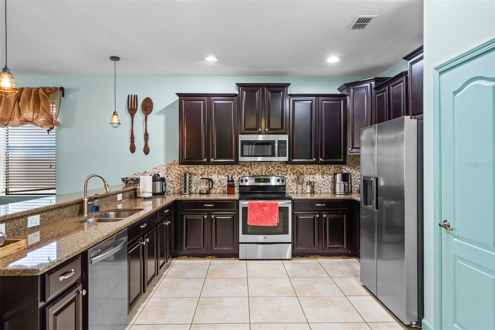 Image 7 of 43 For 1424 Wexford Way