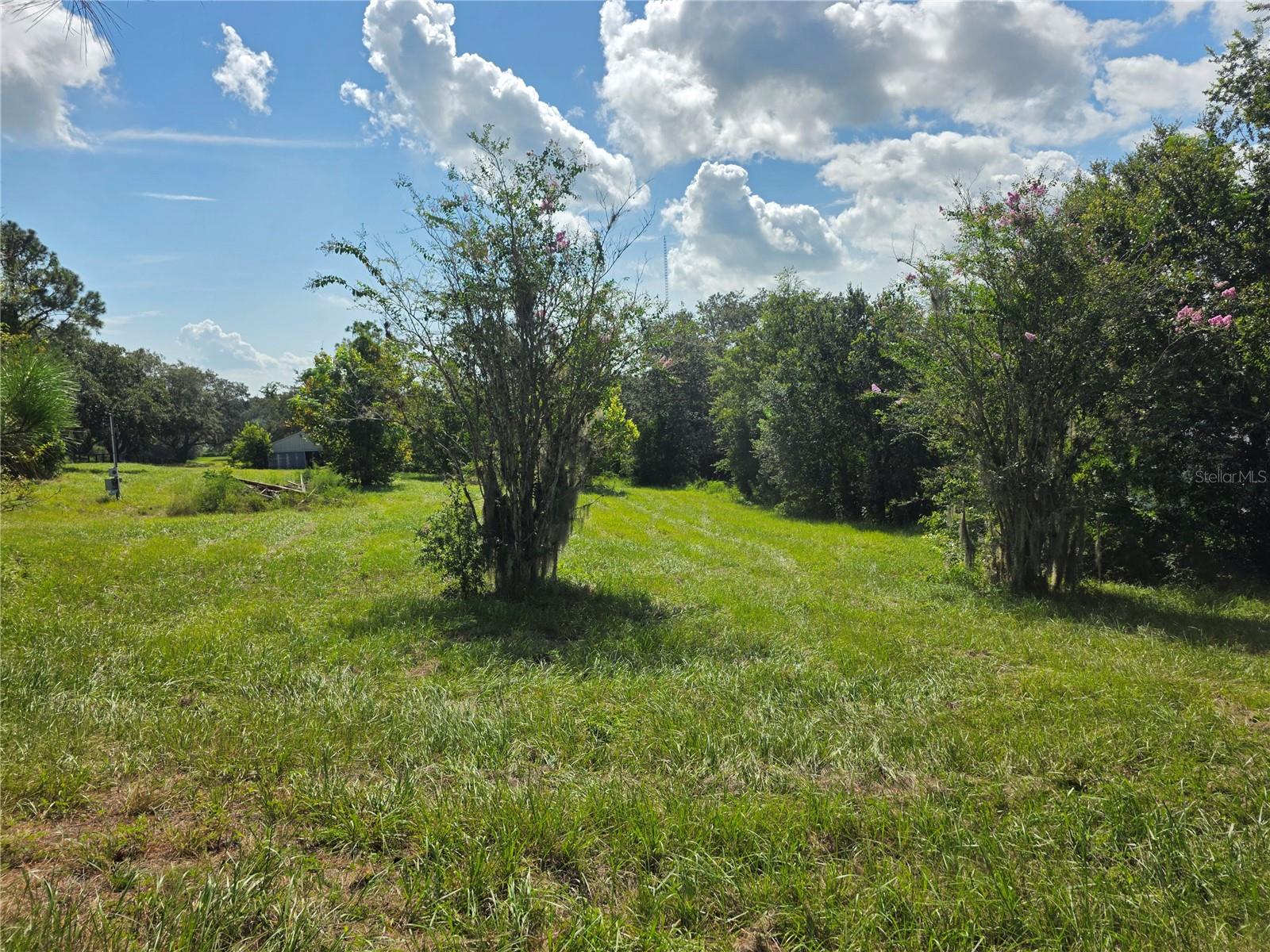 Image 11 of 55 For 20342 Sugarloaf Mountain Road