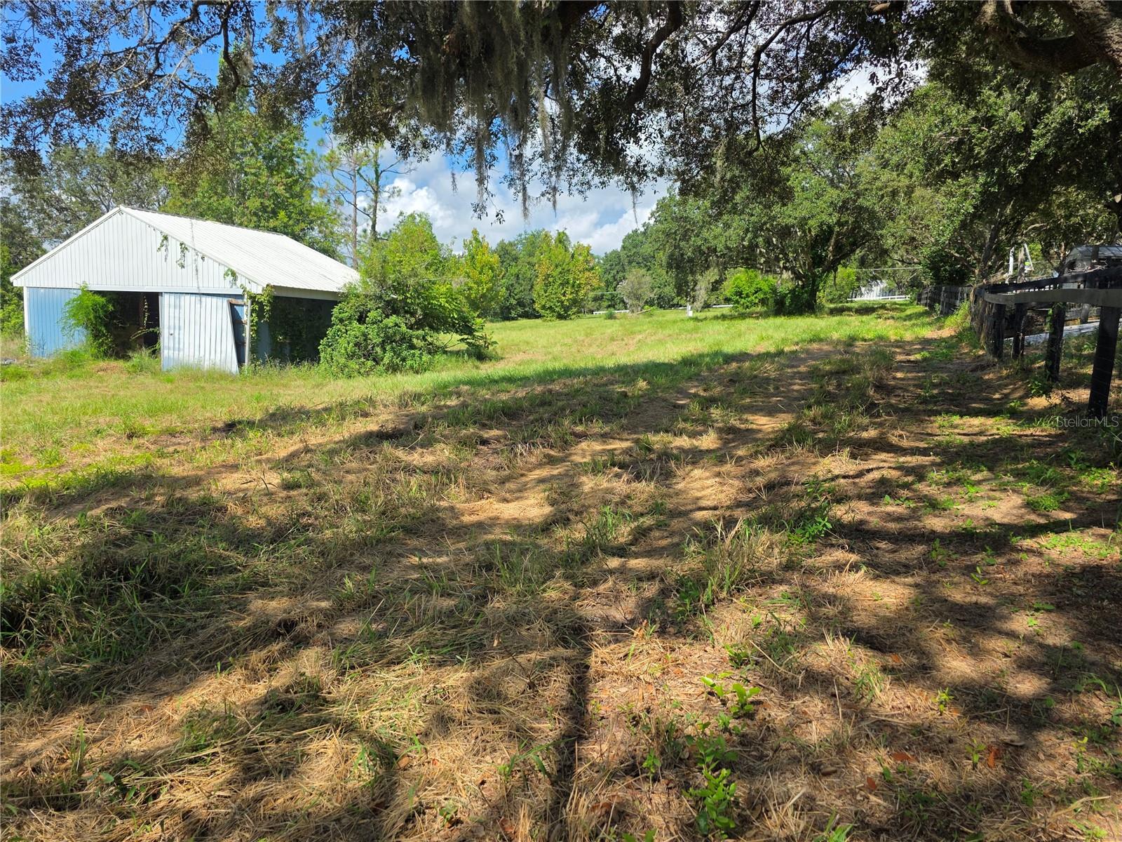 Image 18 of 55 For 20342 Sugarloaf Mountain Road