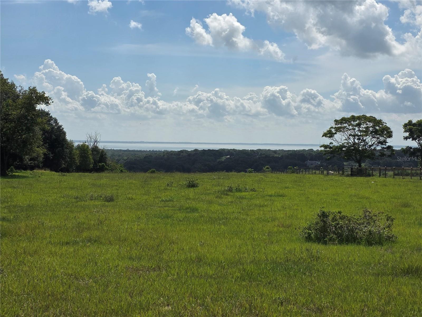 Image 5 of 55 For 20342 Sugarloaf Mountain Road