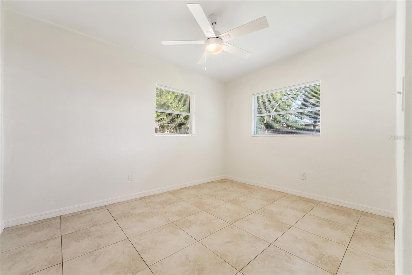 Image 12 of 21 For 315 Fairlane Avenue