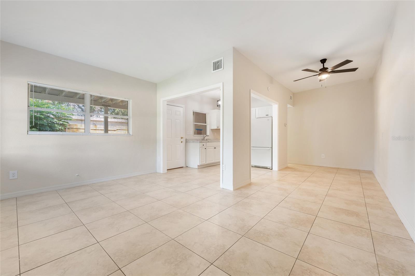 Image 4 of 21 For 315 Fairlane Avenue