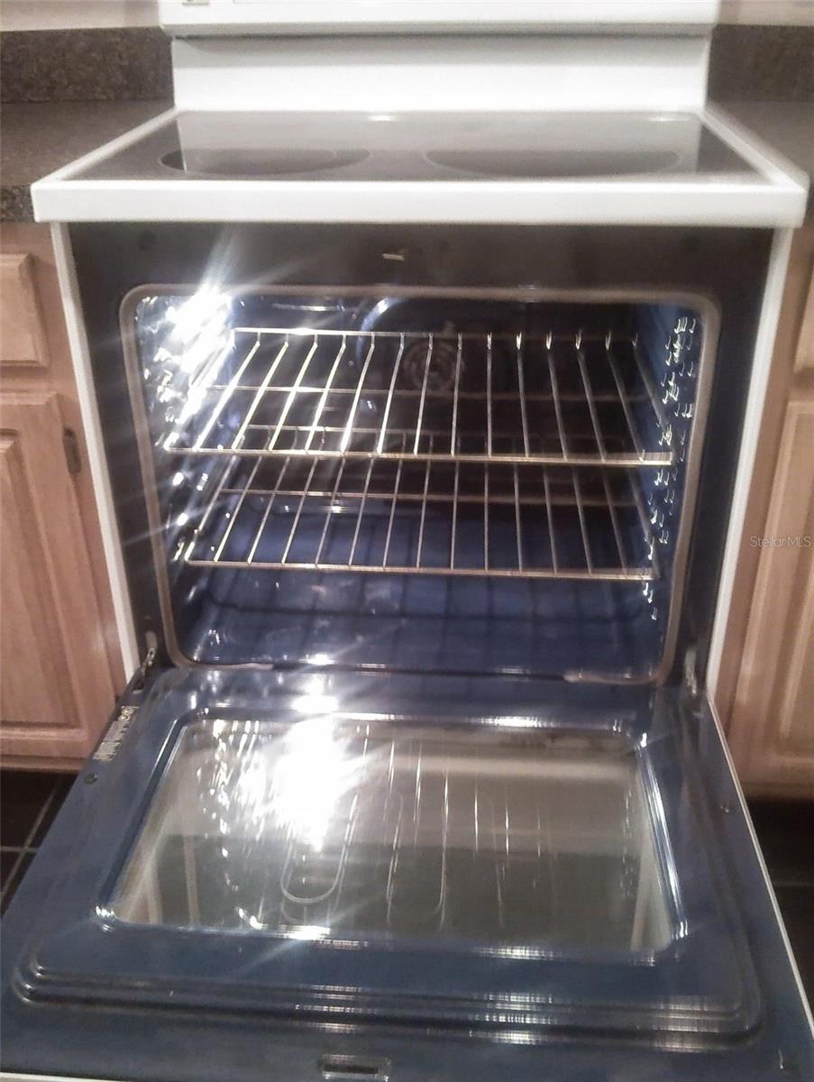 Image 11 of 14 For 5979 Westgate Drive 1022