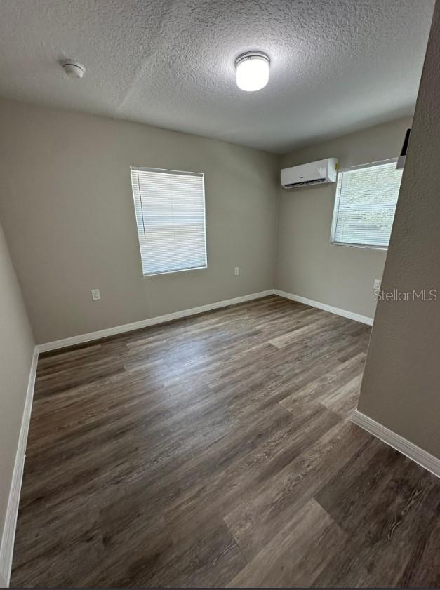 Image 8 of 18 For 1110 Bates Avenue 203
