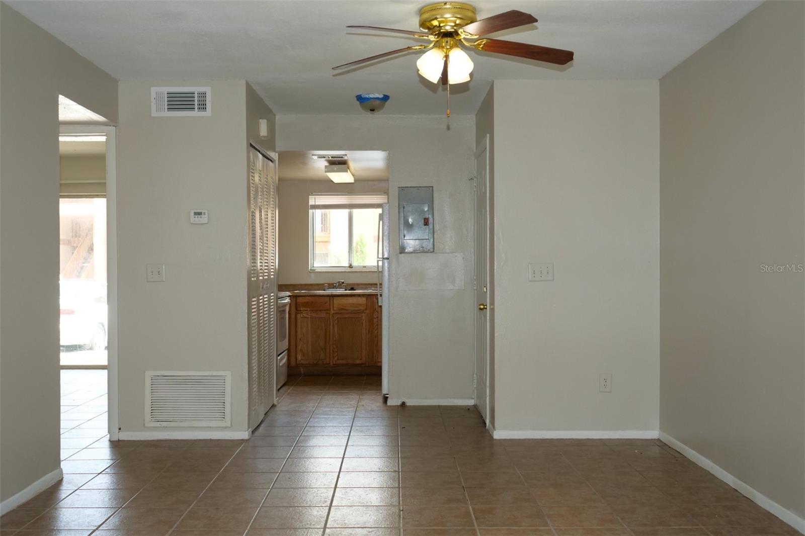 Image 3 of 12 For 2048 Bowen Drive 2050
