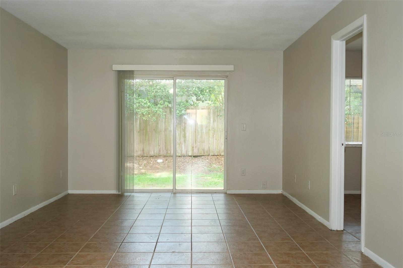 Image 4 of 12 For 2048 Bowen Drive 2050
