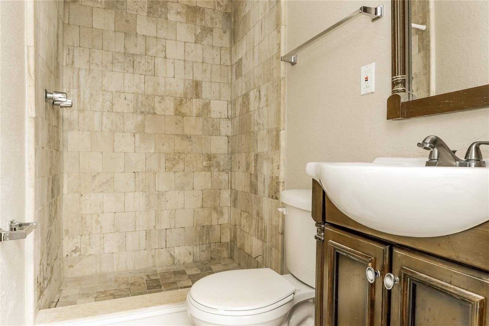 Image 10 of 16 For 3022 Brompton Drive