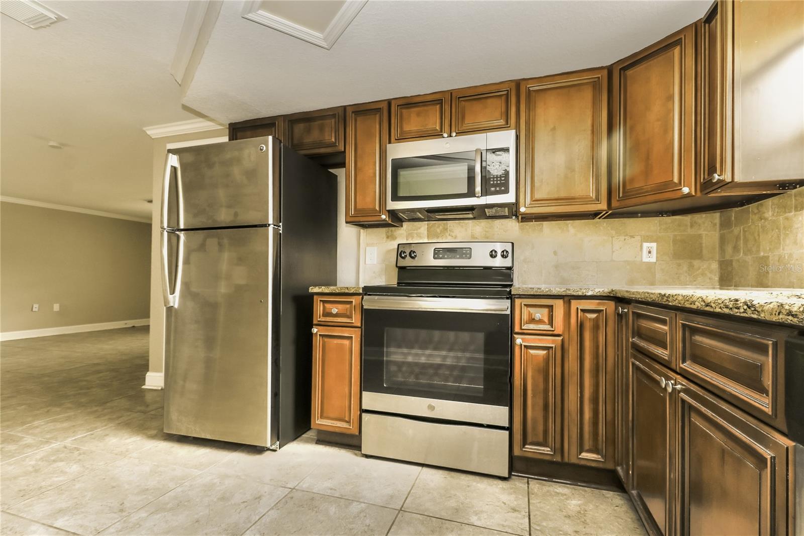 Image 7 of 16 For 3022 Brompton Drive