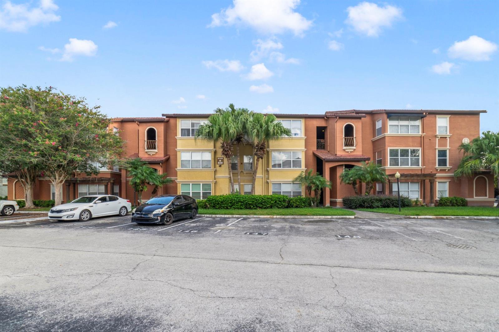 Details for 5140 Conroy Road 36, ORLANDO, FL 32811