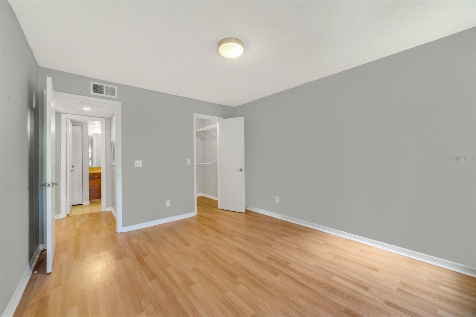 Image 12 of 15 For 5140 Conroy Road 36