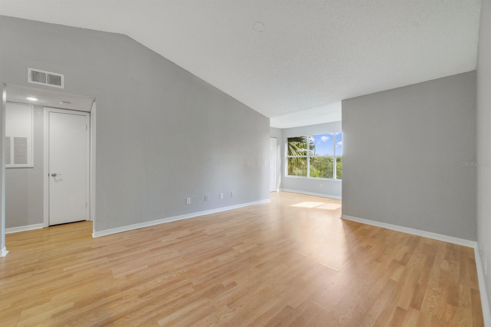 Image 9 of 15 For 5140 Conroy Road 36