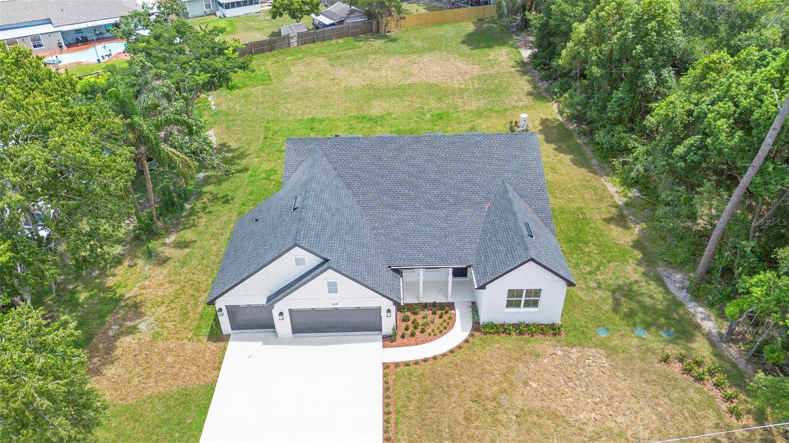 Image 4 of 49 For 1609 Lake Downey Drive
