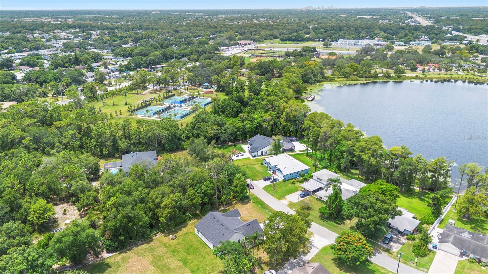 Image 6 of 49 For 1609 Lake Downey Drive