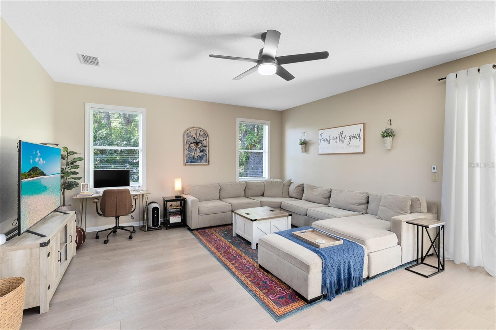 Image 14 of 35 For 1155 Oak Creek Court