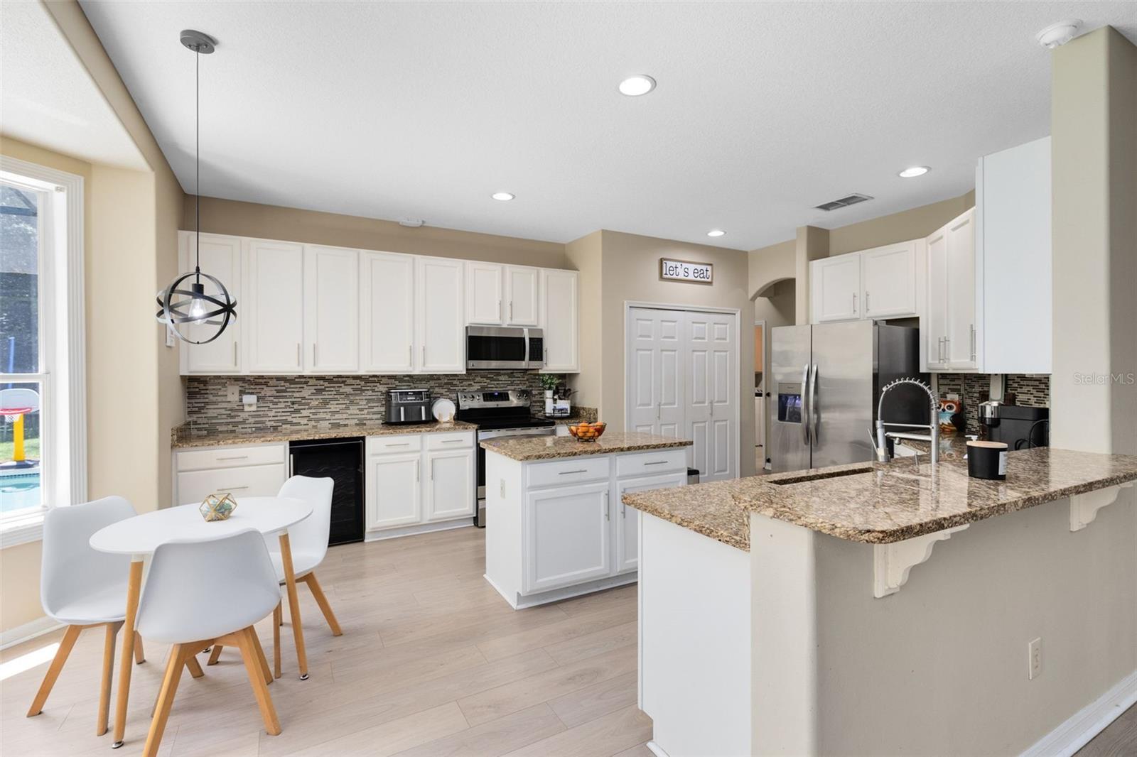 Image 17 of 35 For 1155 Oak Creek Court