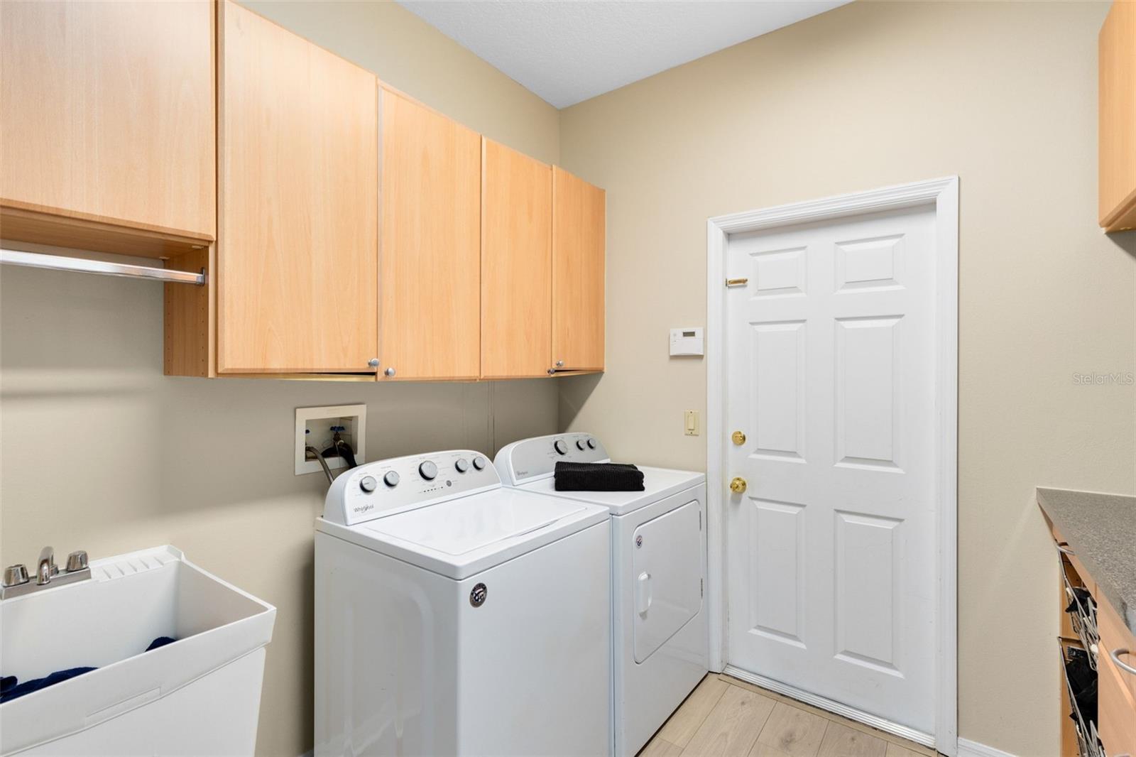 Image 29 of 35 For 1155 Oak Creek Court