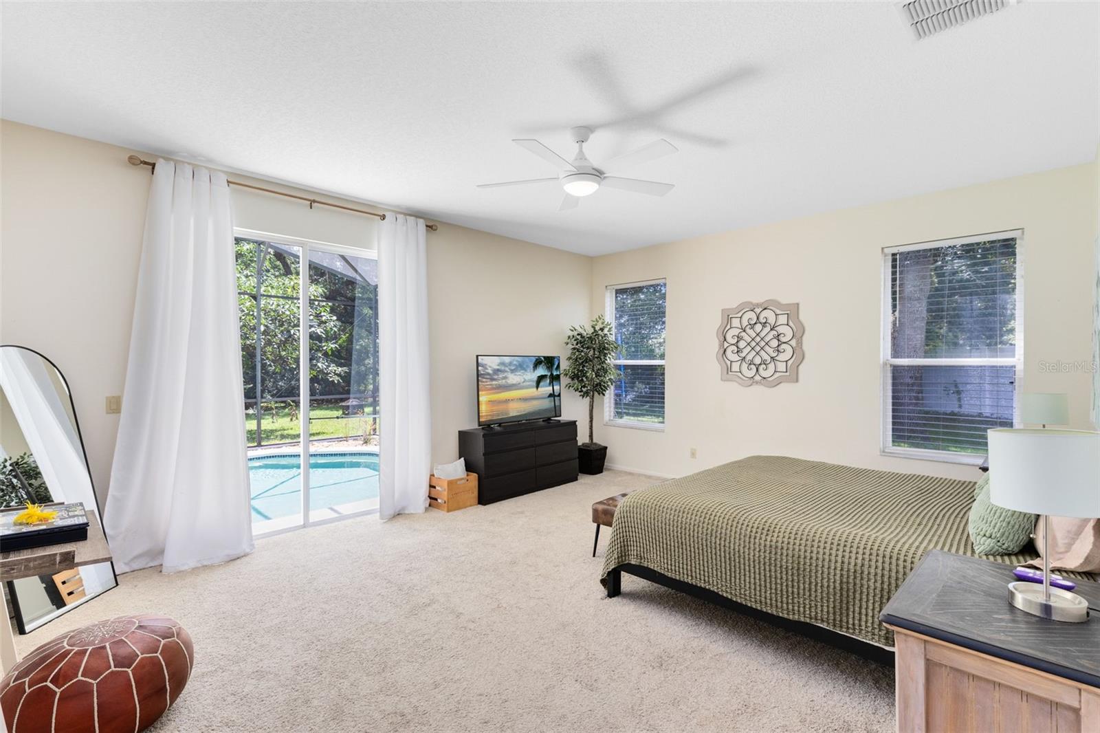 Image 7 of 35 For 1155 Oak Creek Court