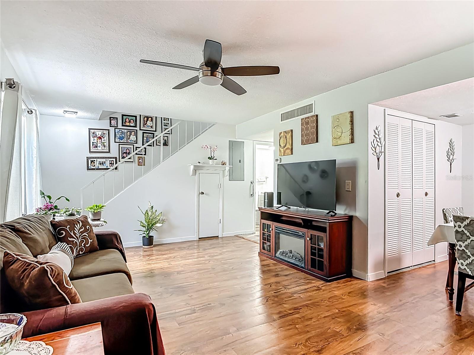 Image 6 of 51 For 140 Teriwood Court