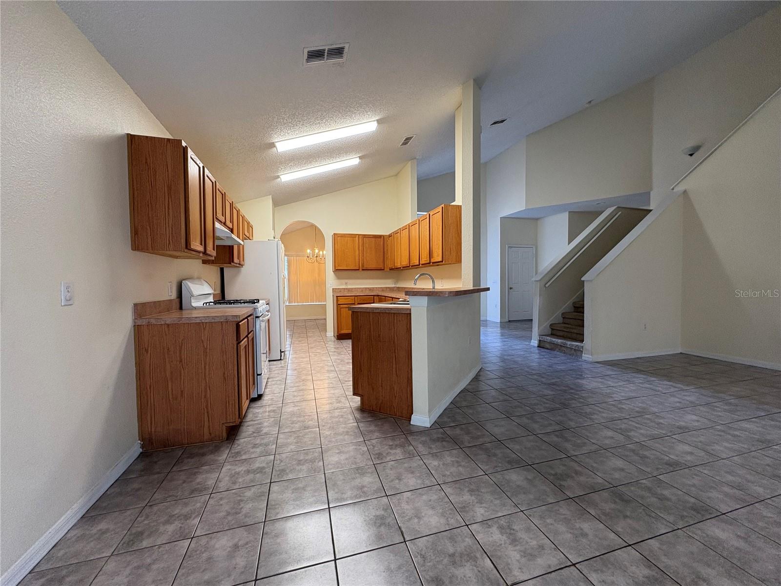 Image 16 of 31 For 323 Weatherby Place