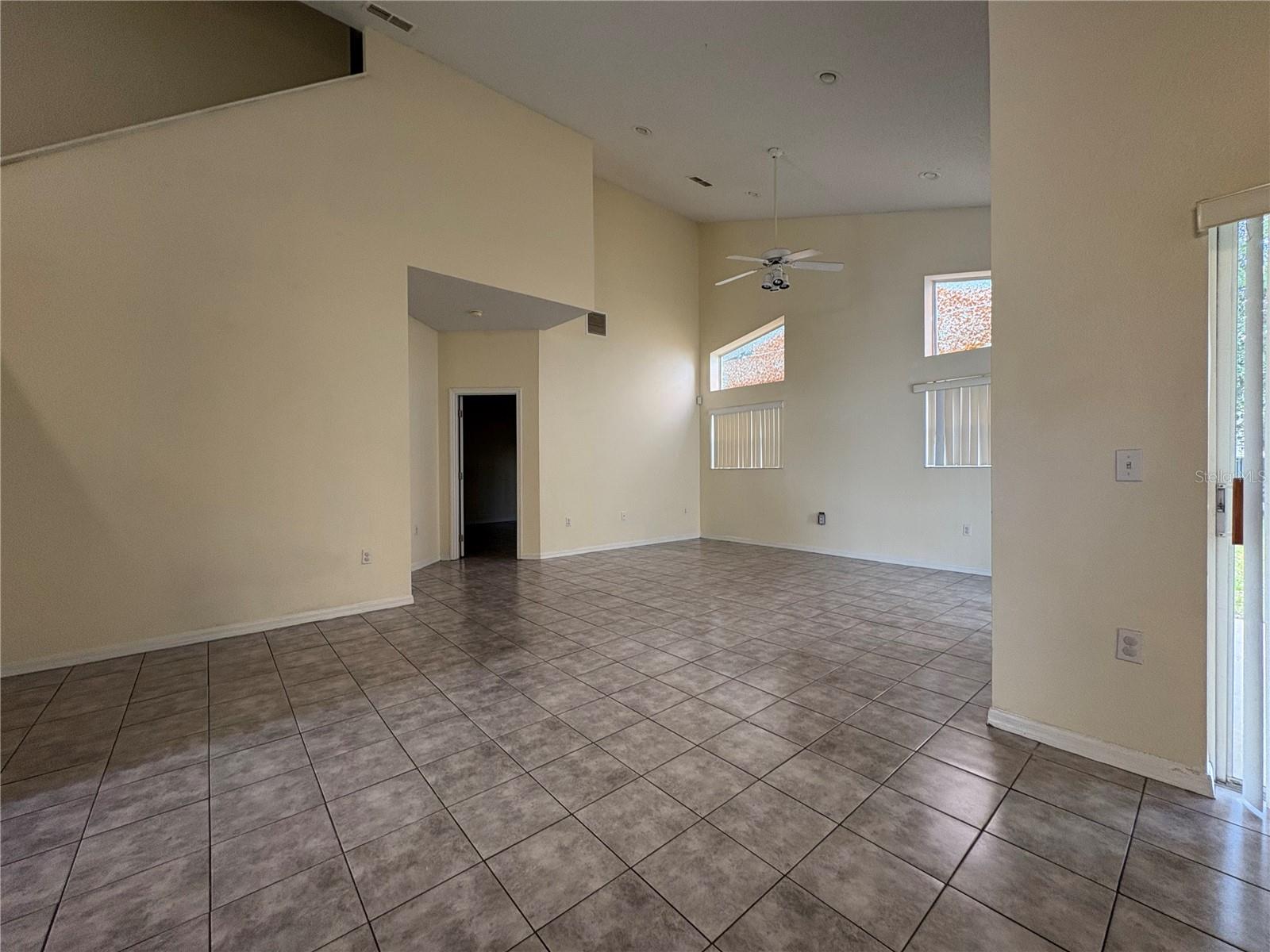 Image 18 of 31 For 323 Weatherby Place