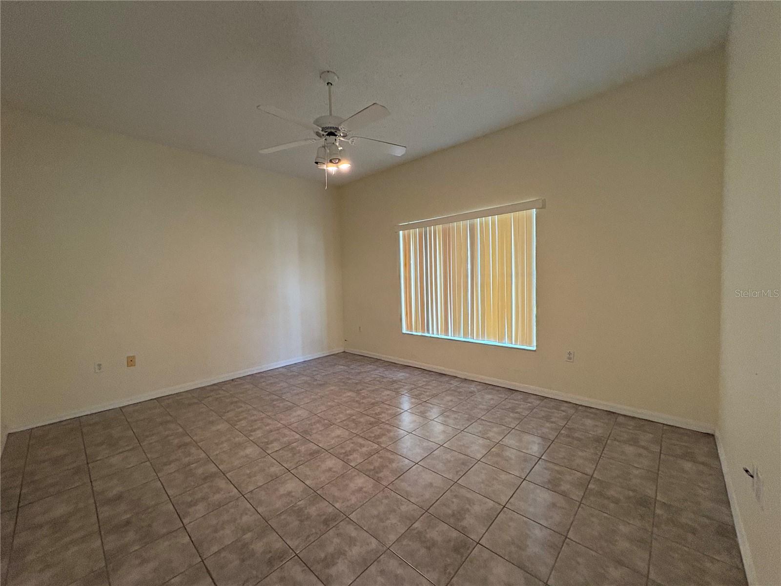 Image 23 of 31 For 323 Weatherby Place