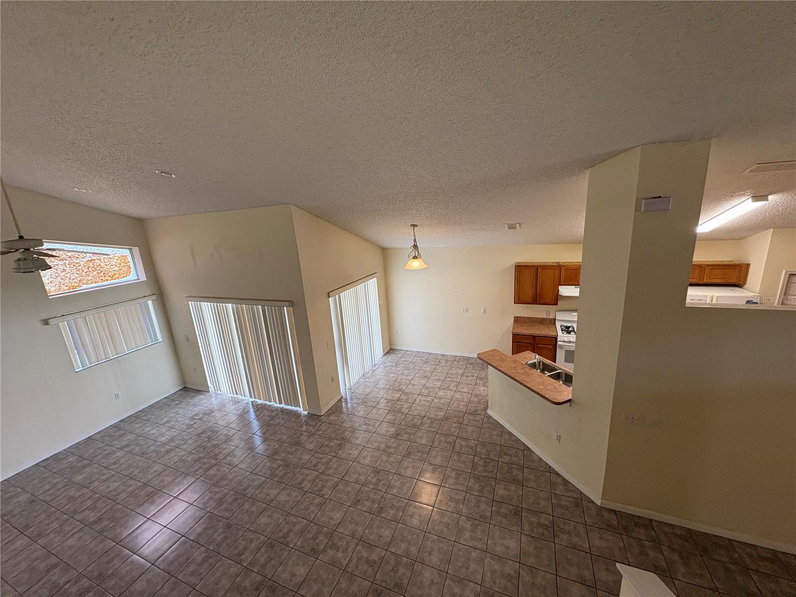 Image 29 of 31 For 323 Weatherby Place