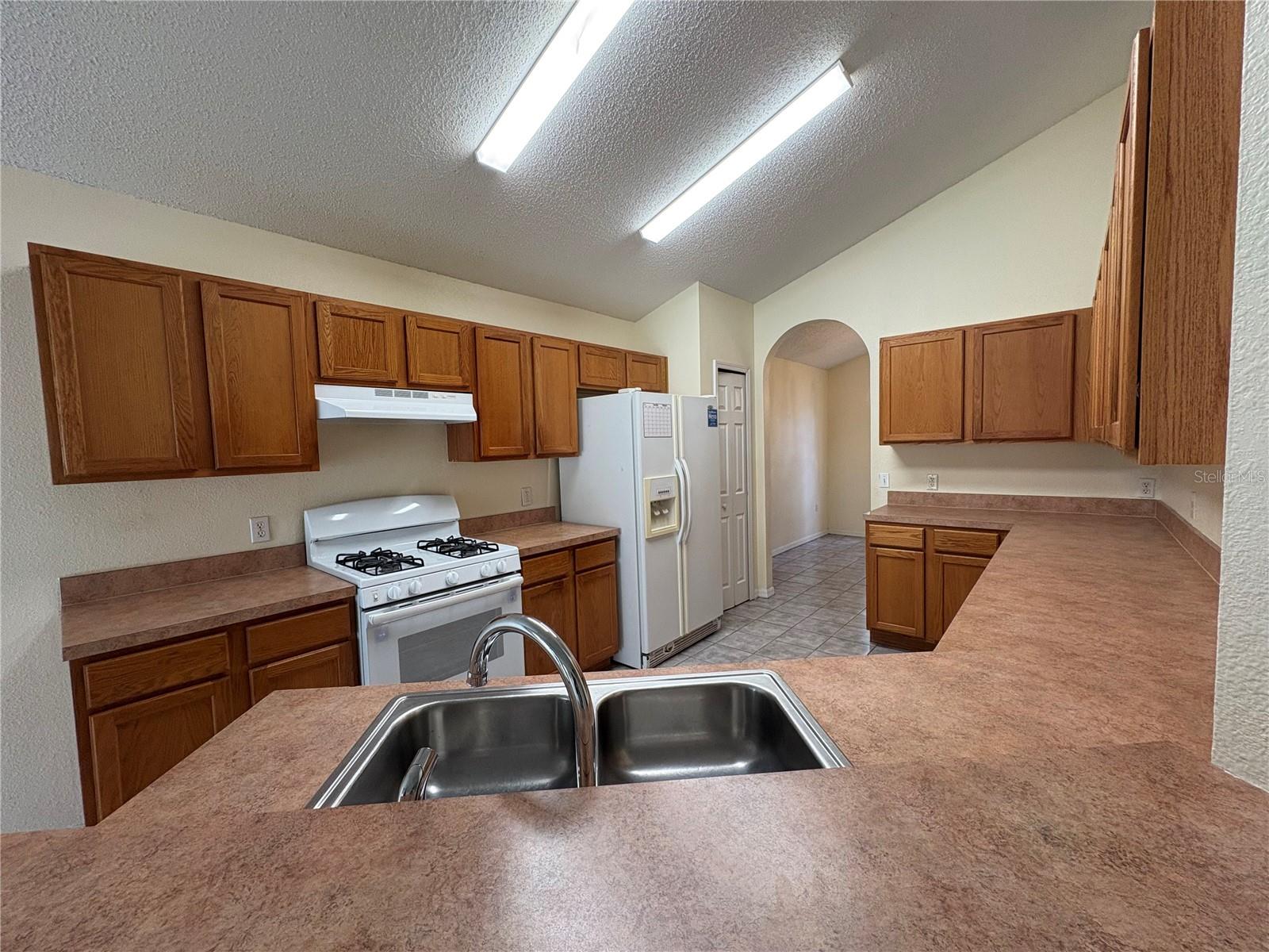 Image 8 of 31 For 323 Weatherby Place