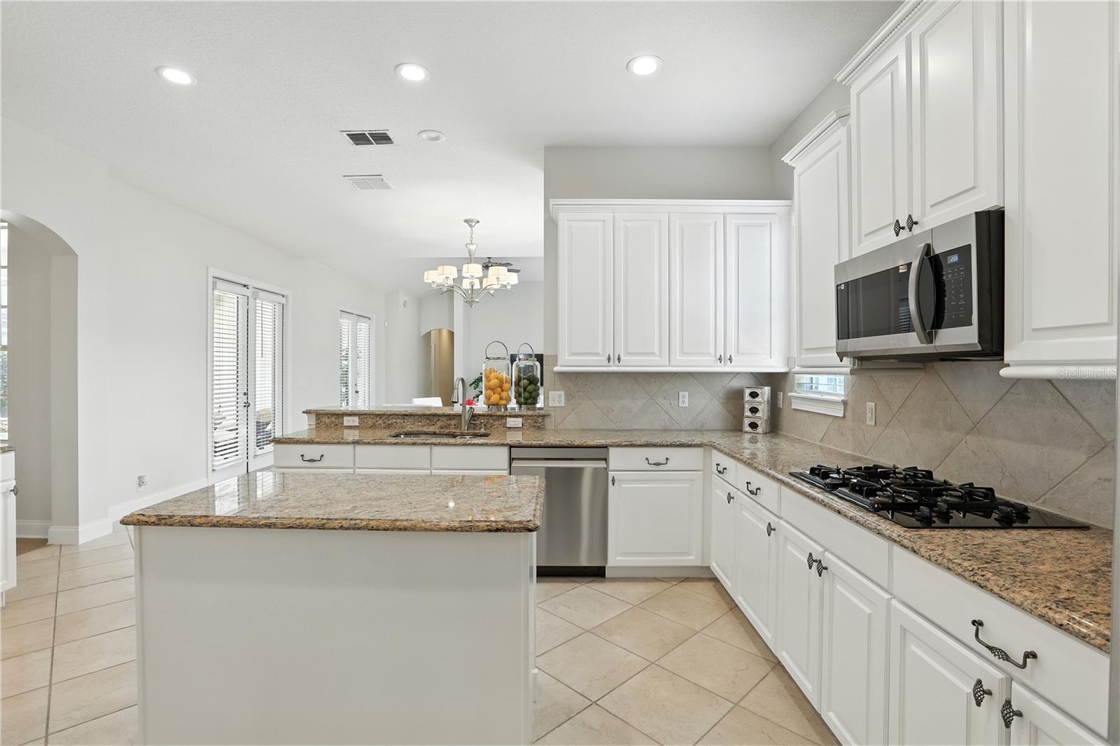 Listing photo id 8 for 11334 Camden Loop Way