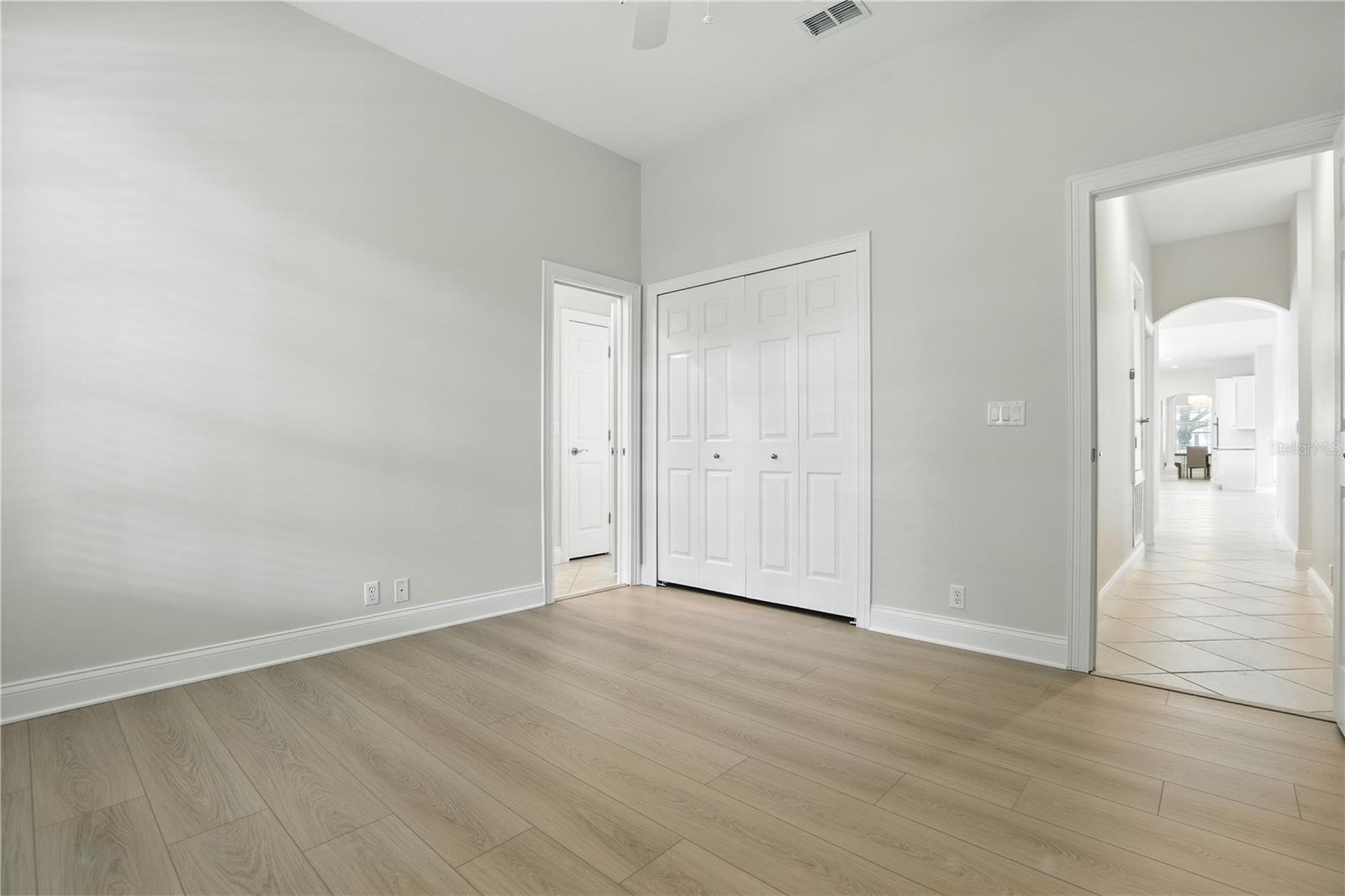 Listing photo id 32 for 11334 Camden Loop Way