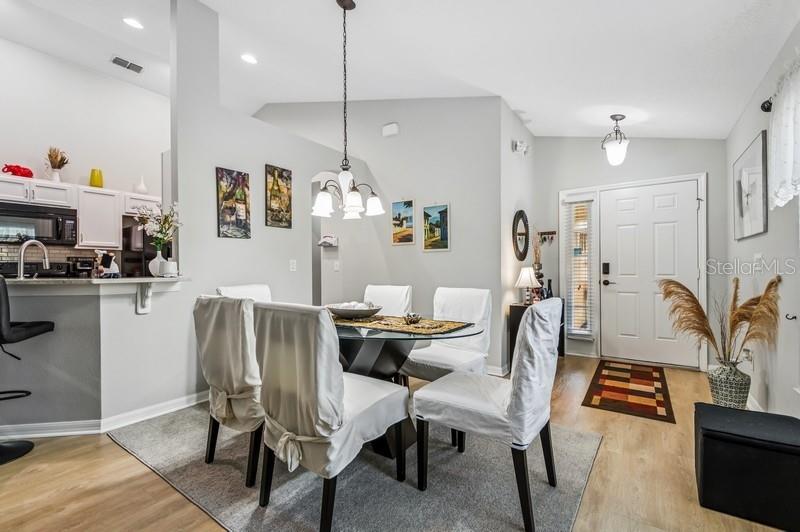 Image 3 of 20 For 2520 Dharma Circle