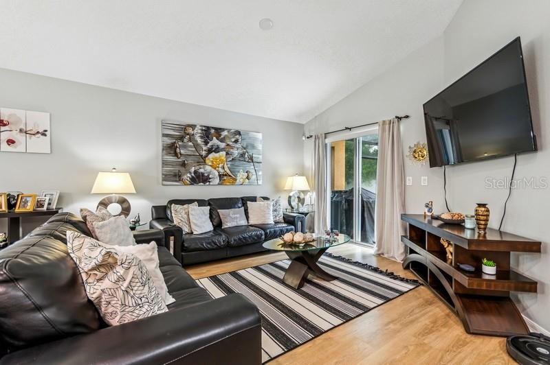 Image 4 of 20 For 2520 Dharma Circle