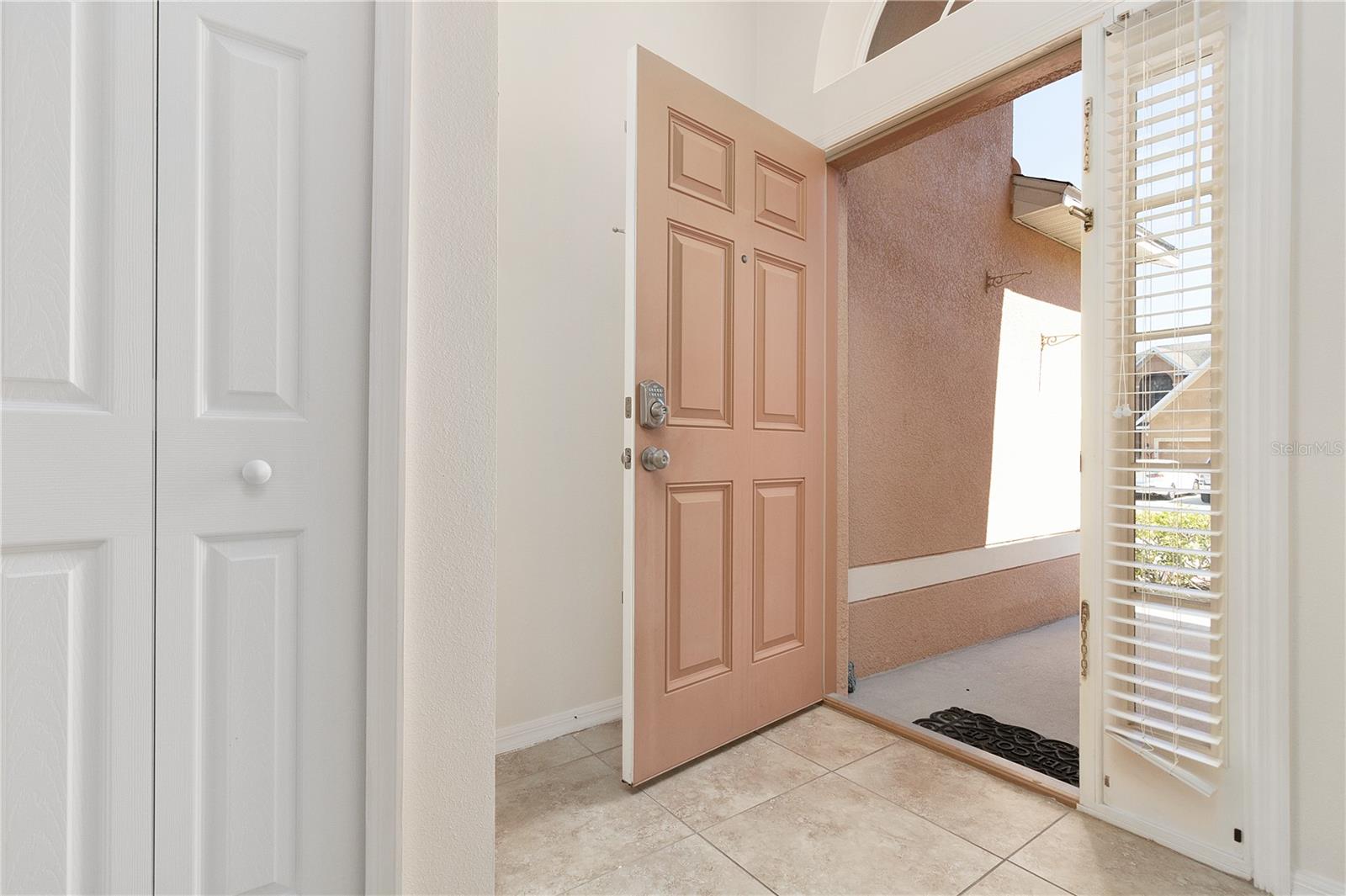 Image 11 of 41 For 416 Hammerstone Avenue