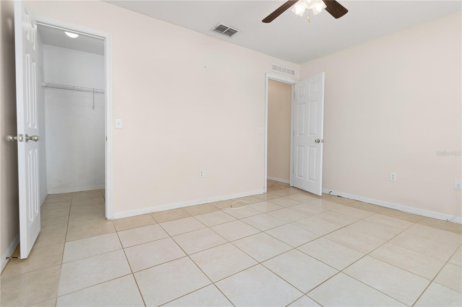 Image 14 of 41 For 416 Hammerstone Avenue