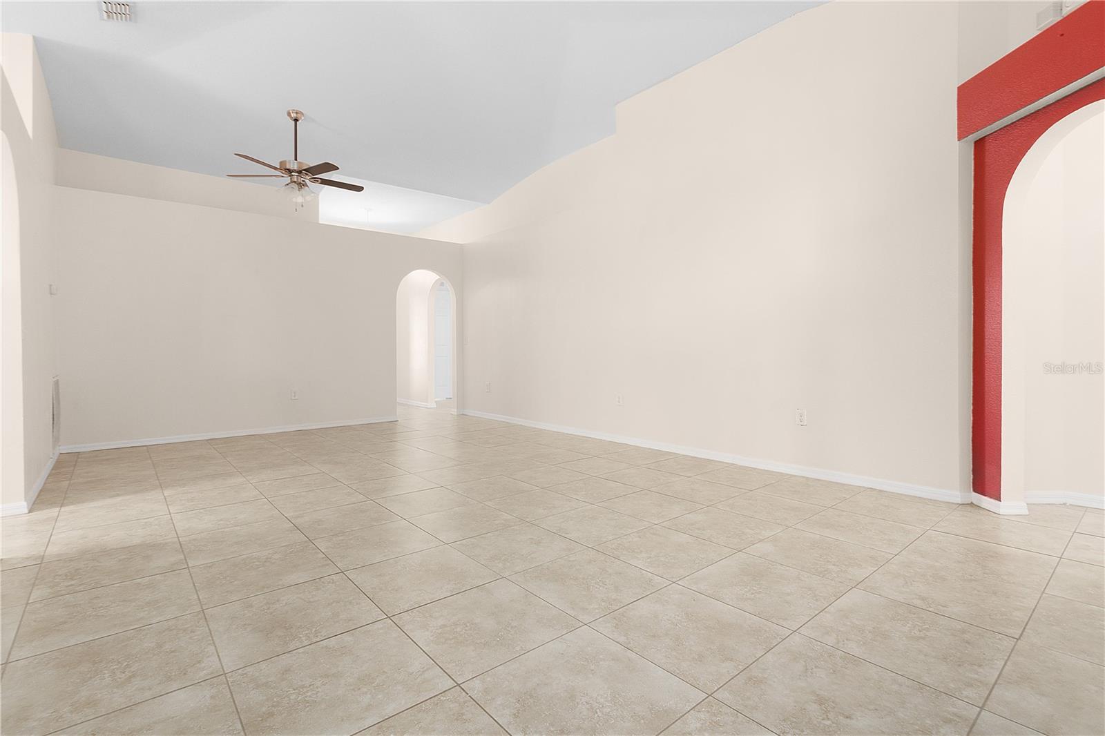 Image 21 of 41 For 416 Hammerstone Avenue