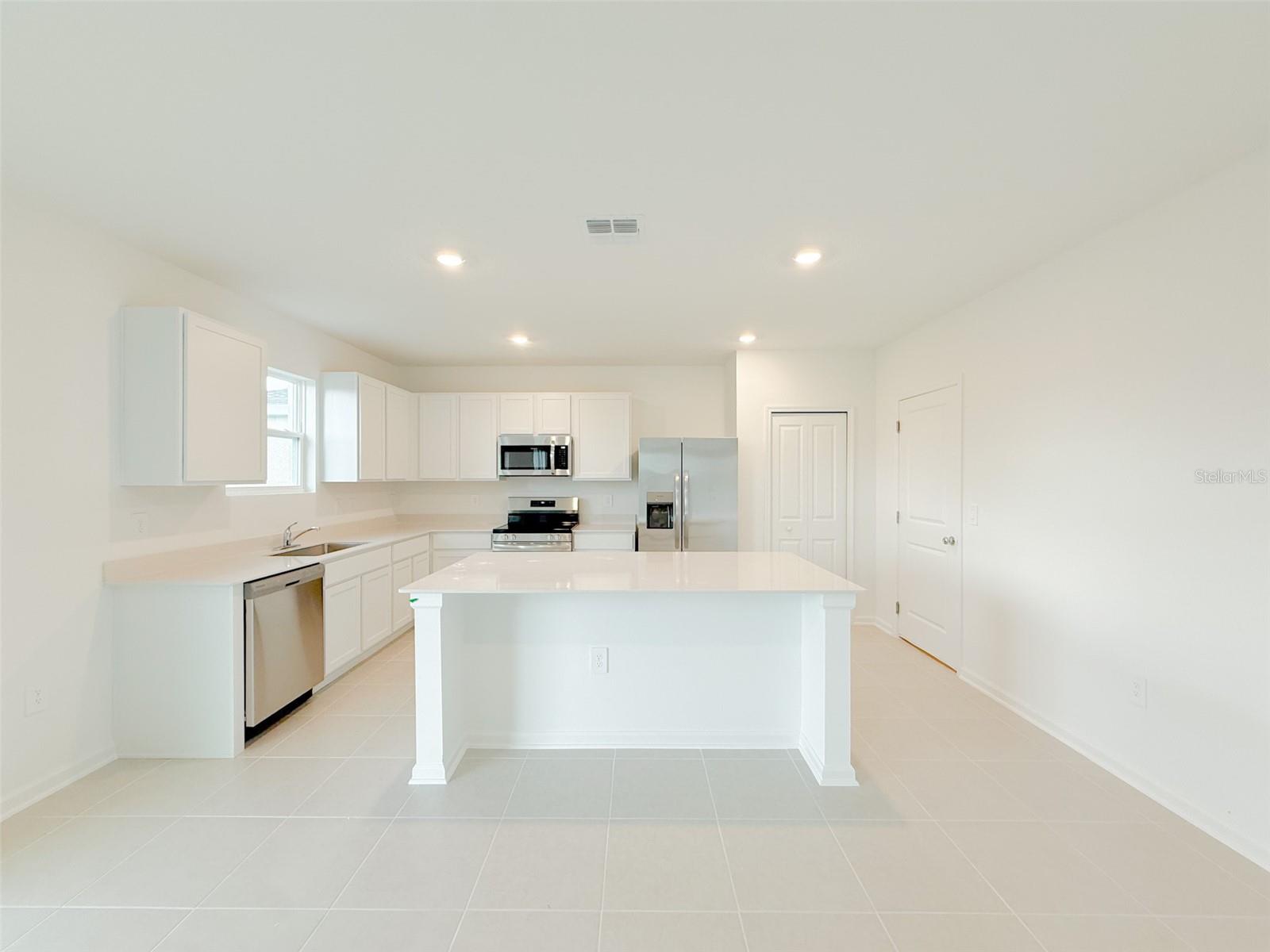Image 11 of 40 For 4706 Golden Knight Boulevard