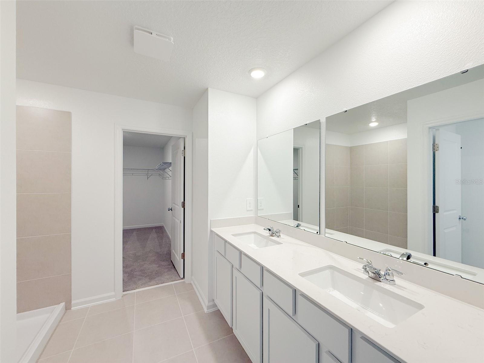 Image 23 of 40 For 4706 Golden Knight Boulevard