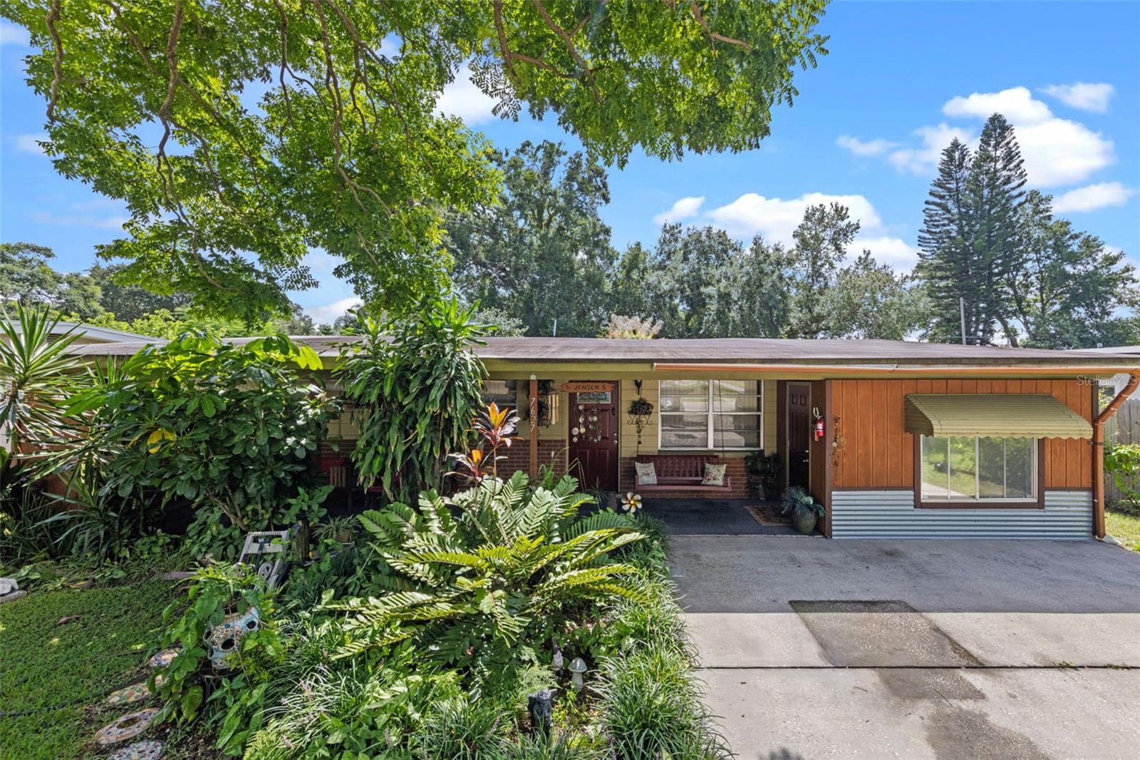 Details for 7627 Daetwyler Drive, ORLANDO, FL 32812
