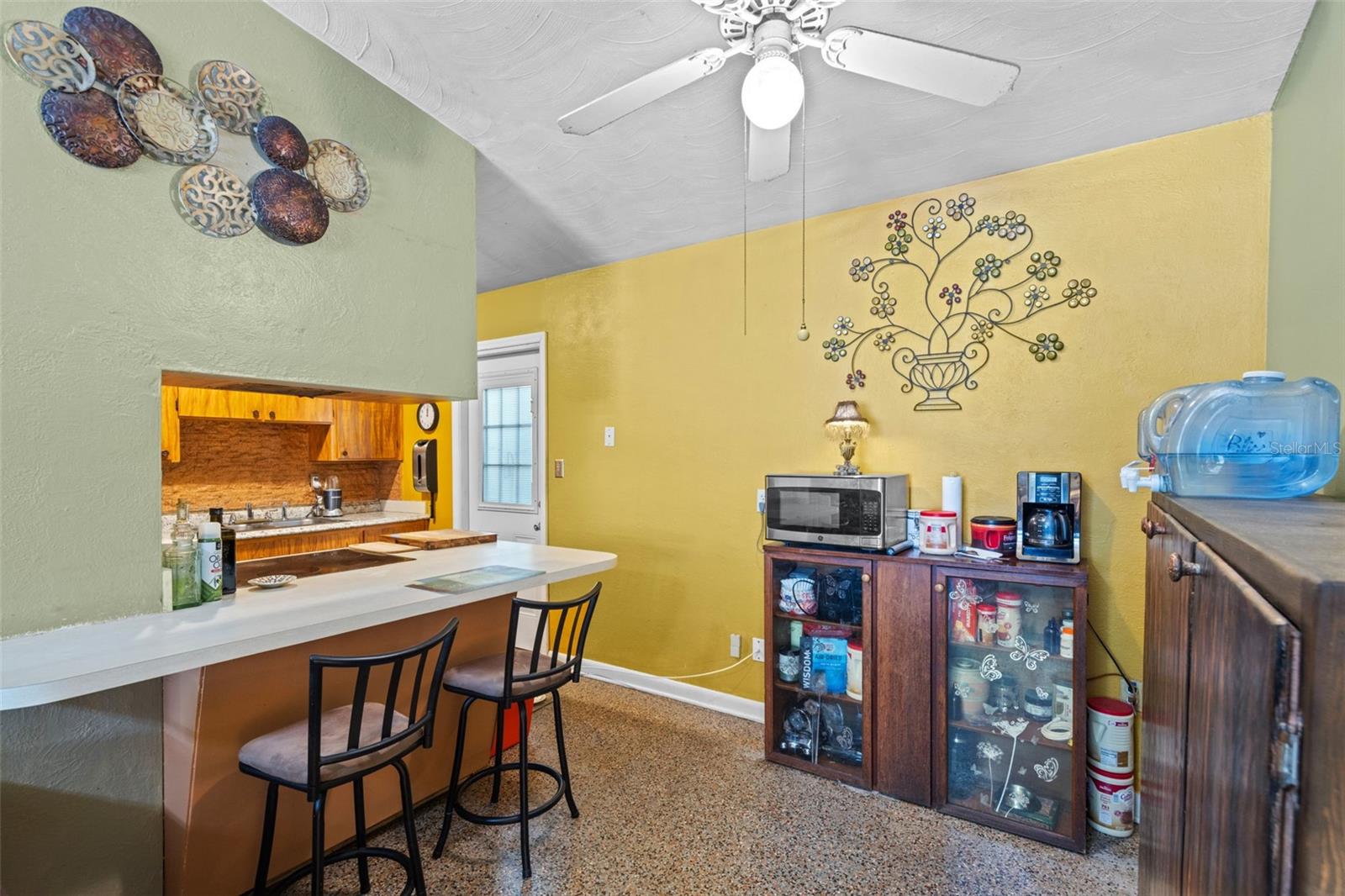 Image 10 of 25 For 7627 Daetwyler Drive
