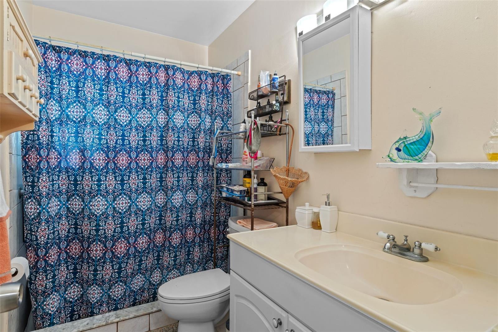 Image 18 of 25 For 7627 Daetwyler Drive