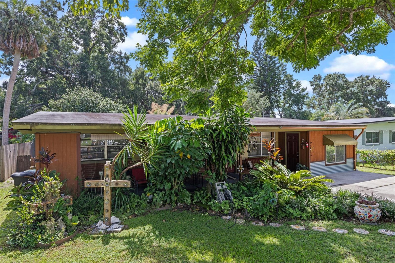 Image 3 of 25 For 7627 Daetwyler Drive
