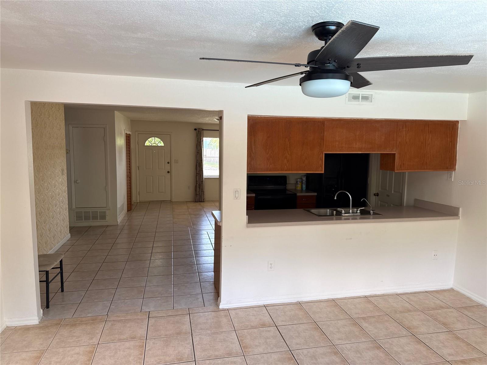 Image 6 of 36 For 10929 Fernando Street