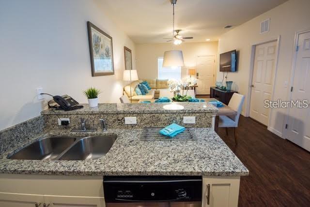 Image 9 of 19 For 2900 Edenshire Way 106