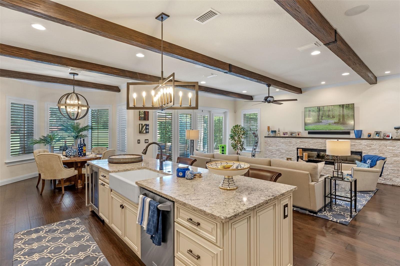 Image 7 of 64 For 292 Lake Brittany Court